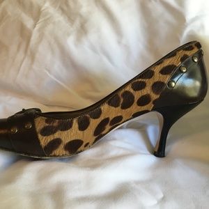 Fabulous Coach Cheetah Print & Leather Shoes Heels